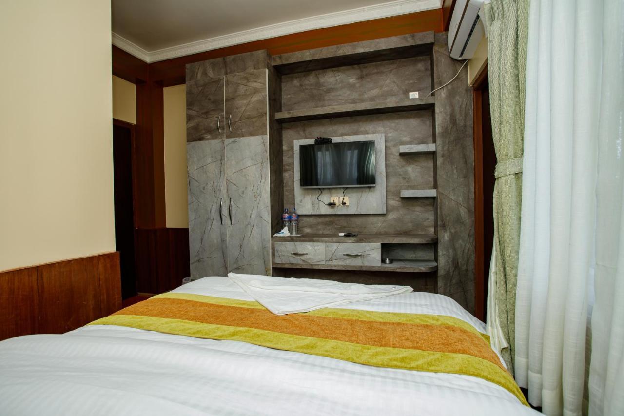 Gauri Shankar Hotel Nagarkot Exterior photo